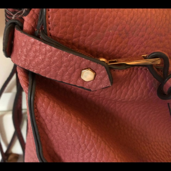 Pink faux leather cross body purse - Picture 6 of 6